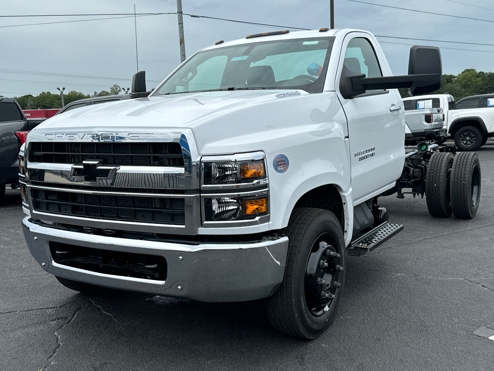 2024 Chevrolet Silverado 1500 Work Truck 2