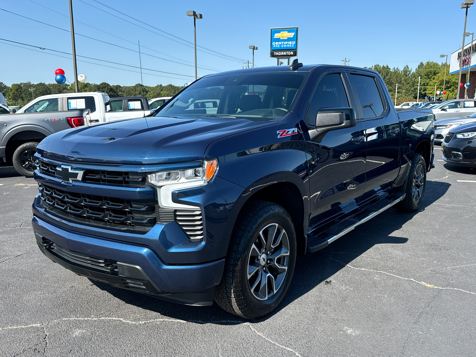 2022 Chevrolet Silverado 1500 RST 3