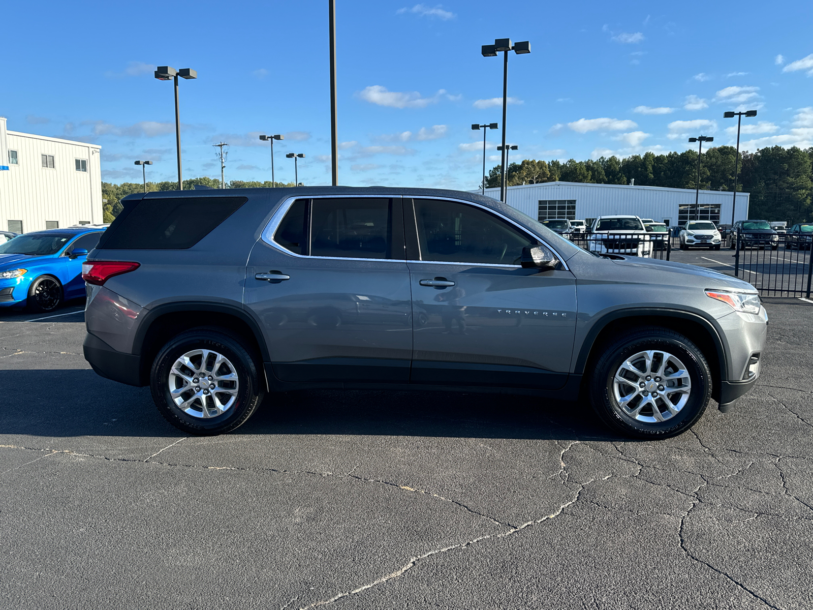 2020 Chevrolet Traverse LS 5