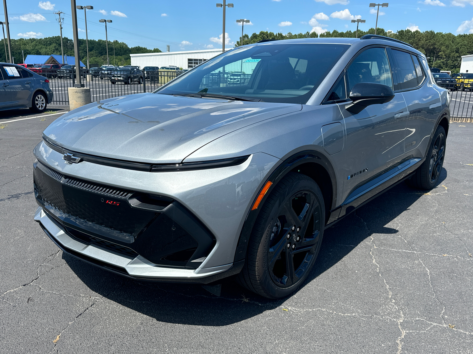 2024 Chevrolet Equinox EV RS 2