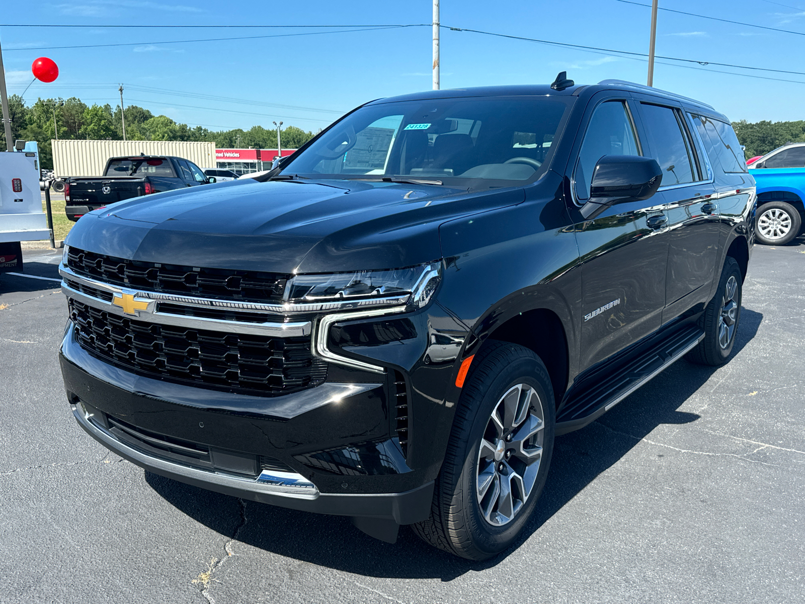 2024 Chevrolet Suburban LS 2