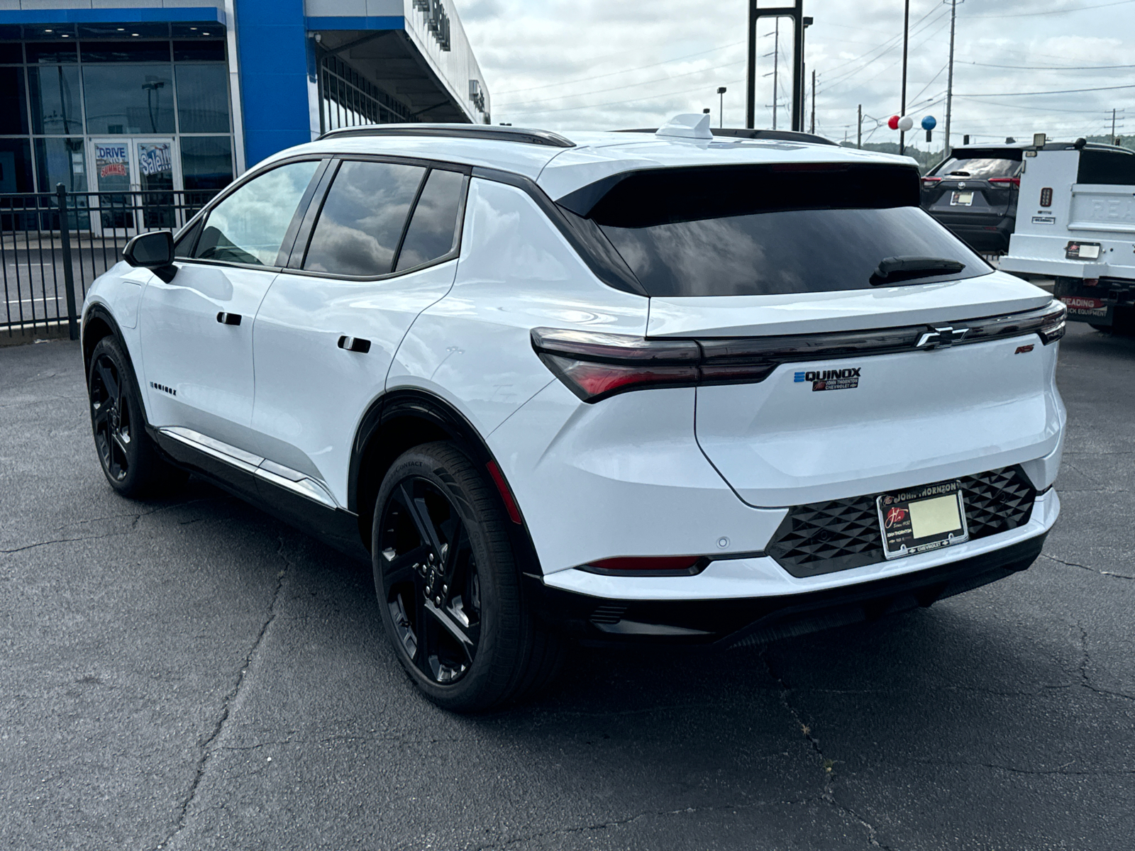 2024 Chevrolet Equinox EV RS 8