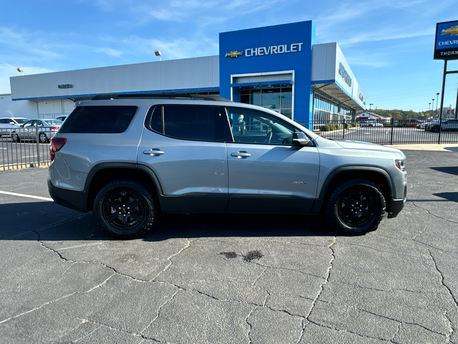 2023 GMC Acadia AT4 5