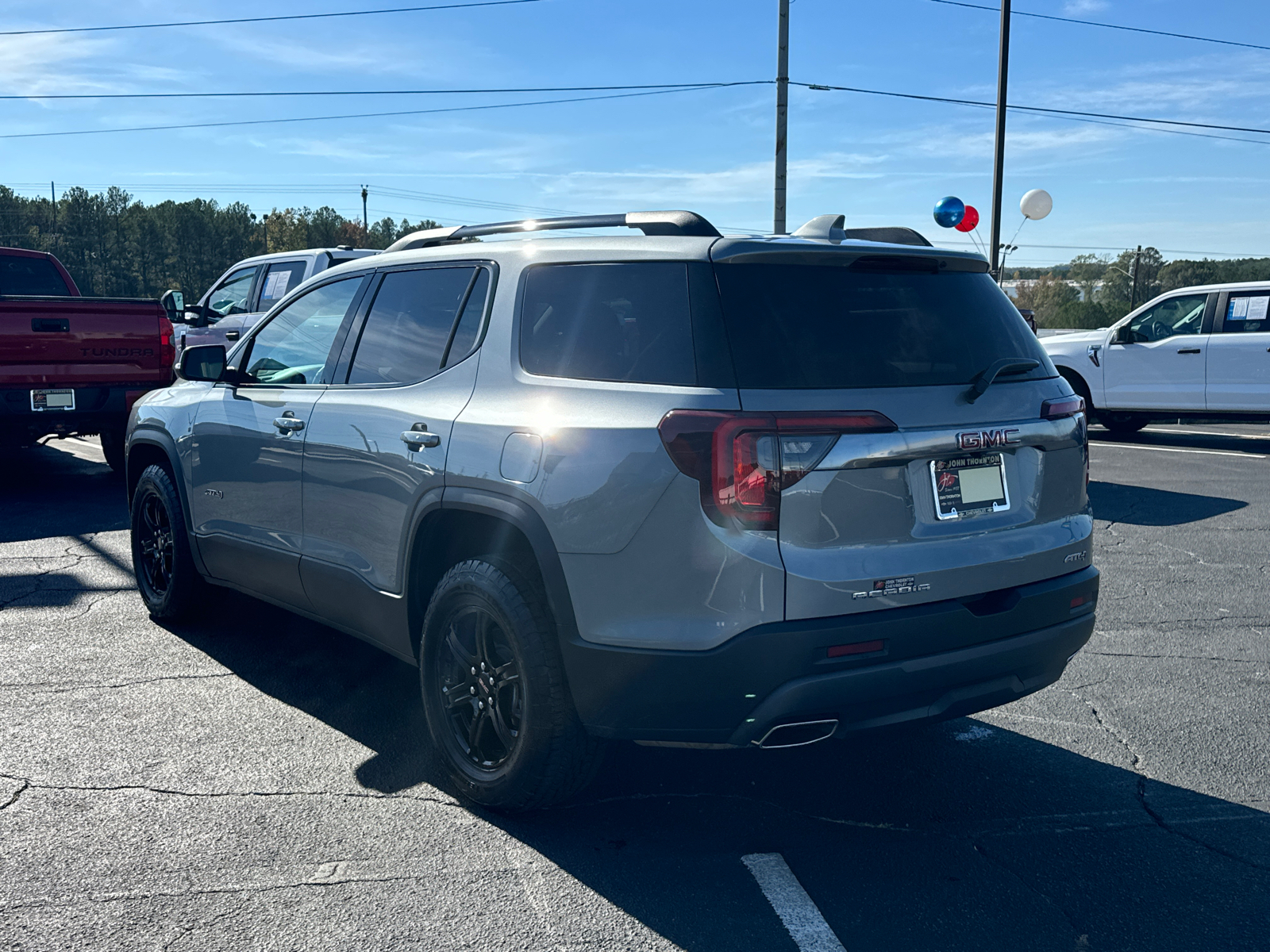 2023 GMC Acadia AT4 8