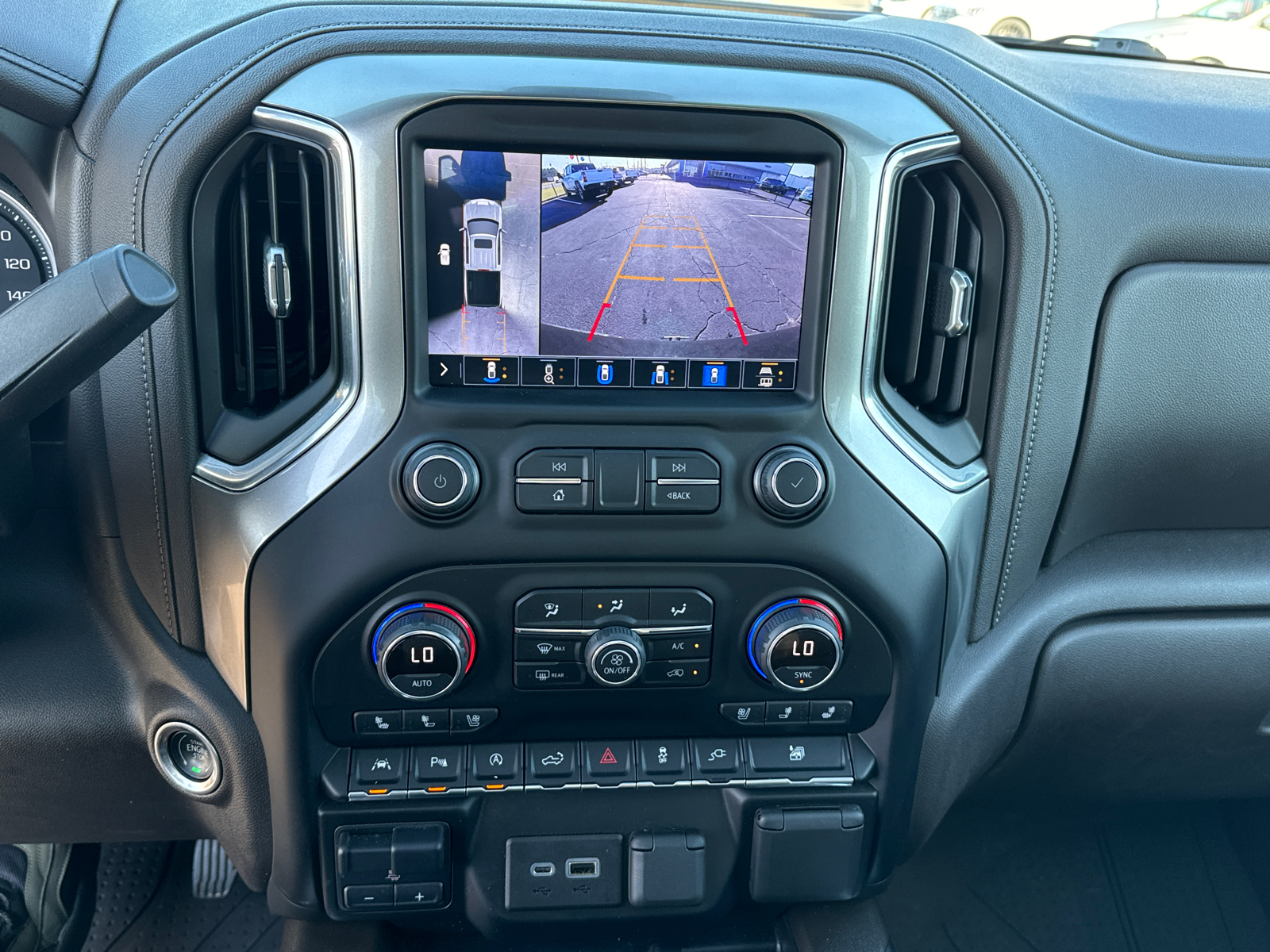 2021 Chevrolet Silverado 1500 LTZ 29