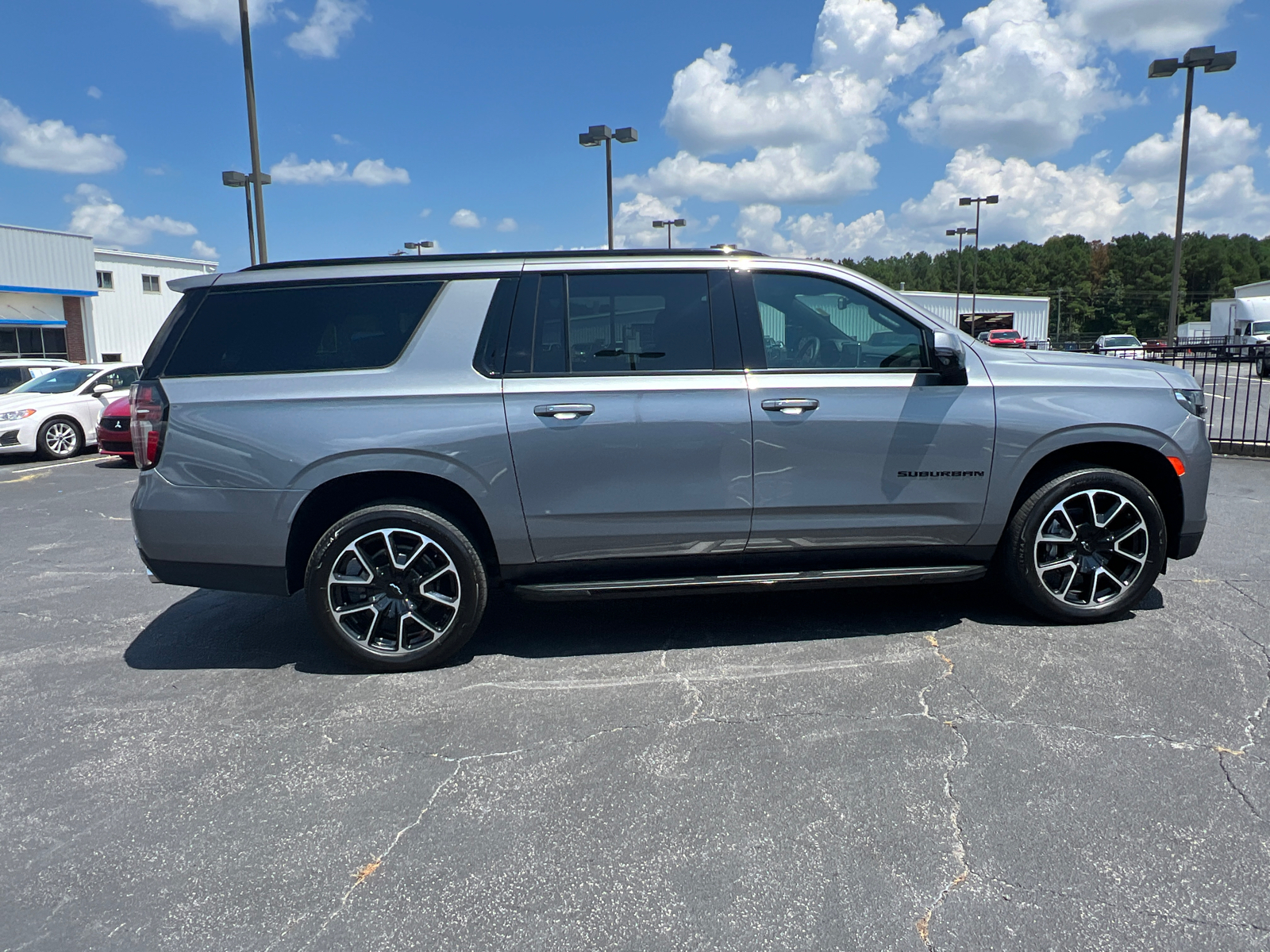 2022 Chevrolet Suburban RST 5