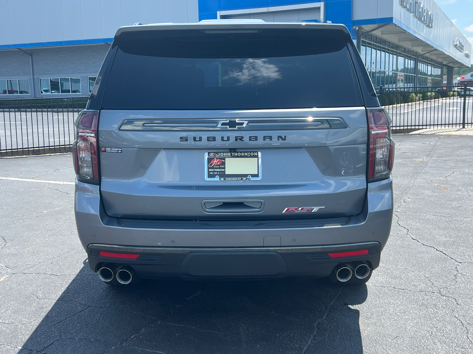 2022 Chevrolet Suburban RST 7