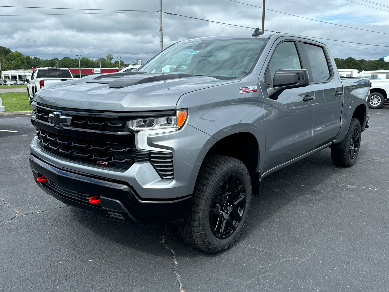 2024 Chevrolet Silverado 1500 LT Trail Boss 2