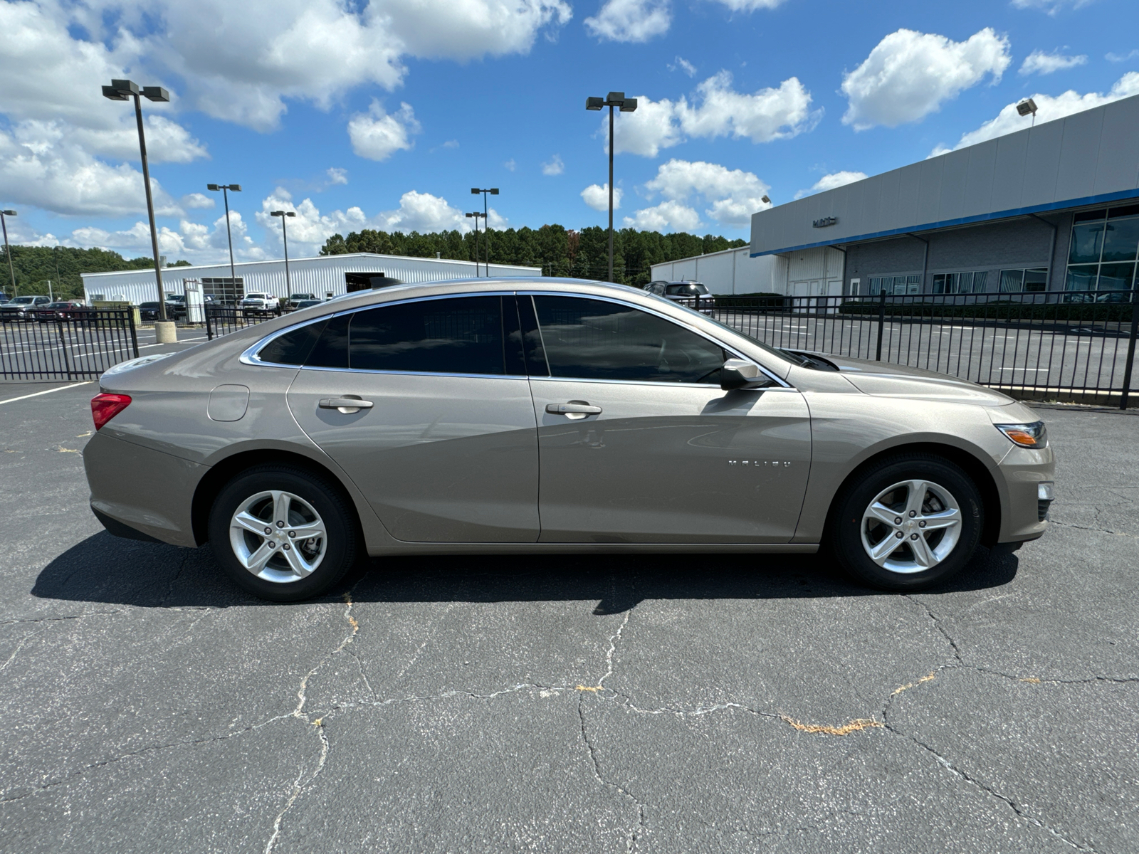 2024 Chevrolet Malibu LS 5