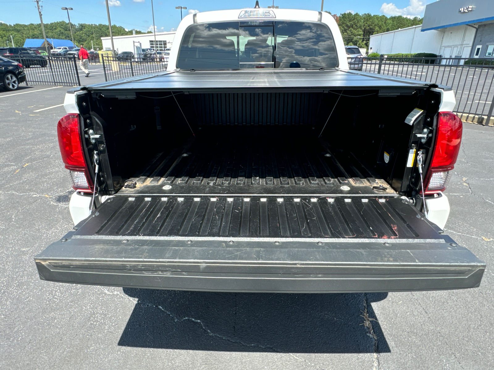 2021 Toyota Tacoma SR5 19