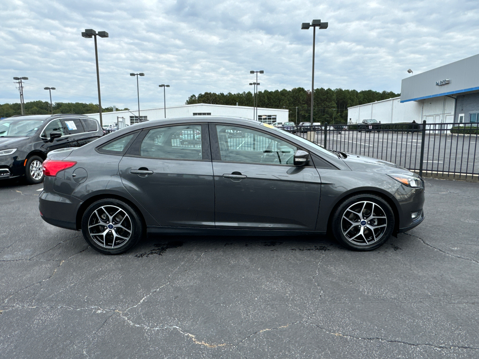 2017 Ford Focus SEL 5