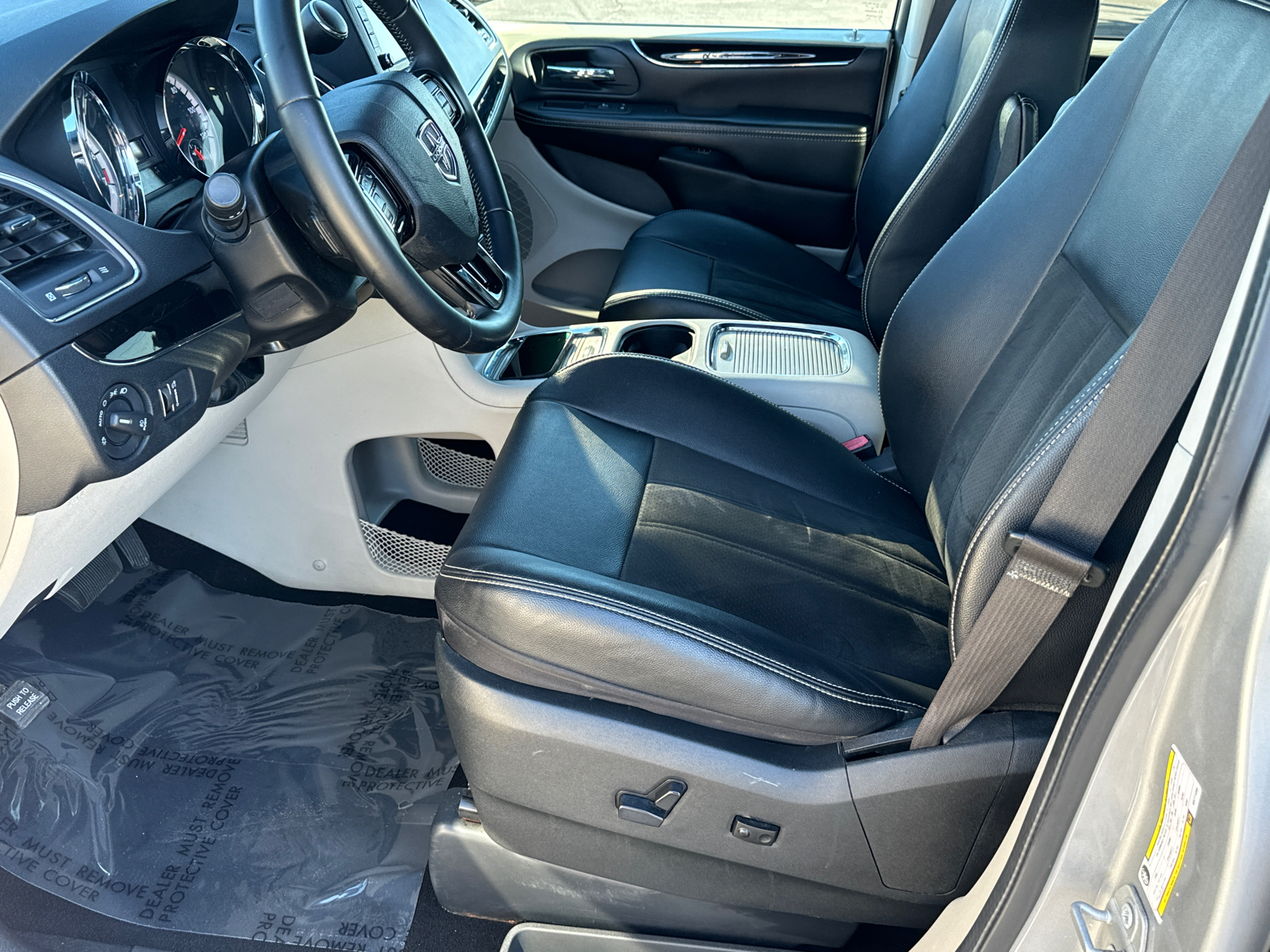 2019 Dodge Grand Caravan SXT 10