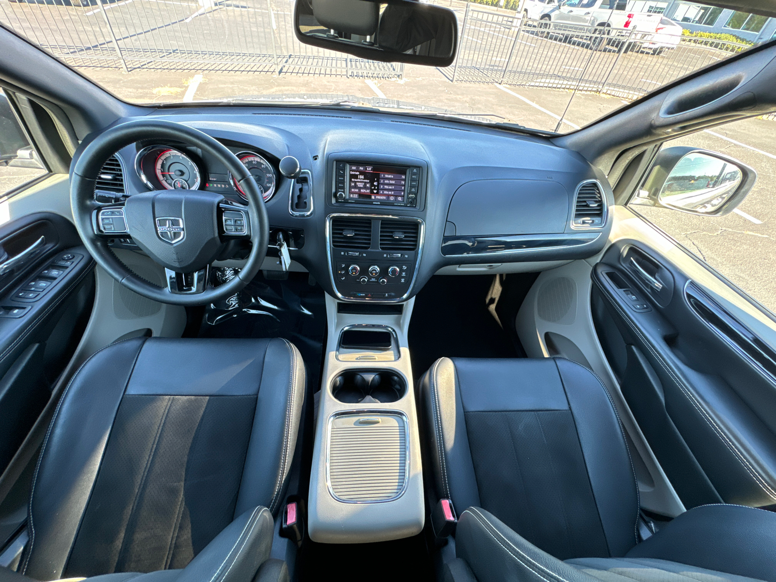 2019 Dodge Grand Caravan SXT 21