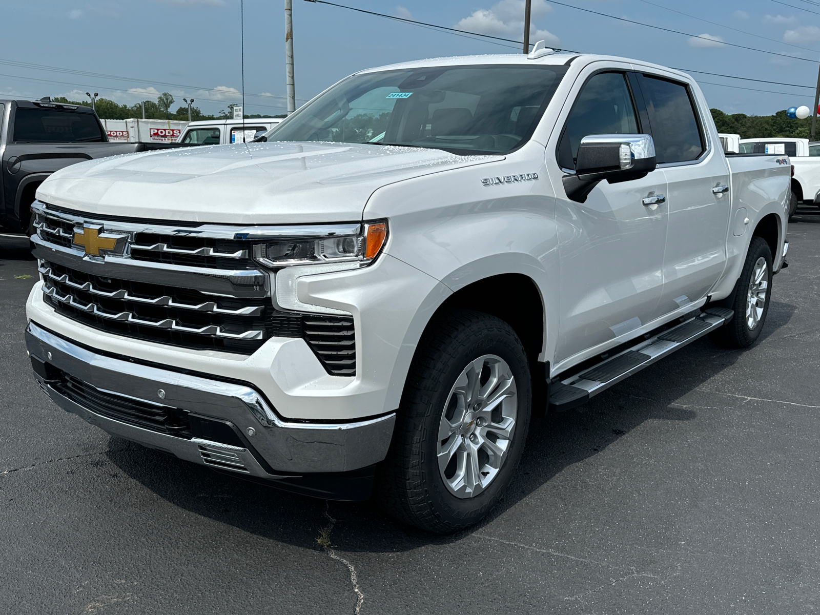 2024 Chevrolet Silverado 1500 LTZ 2