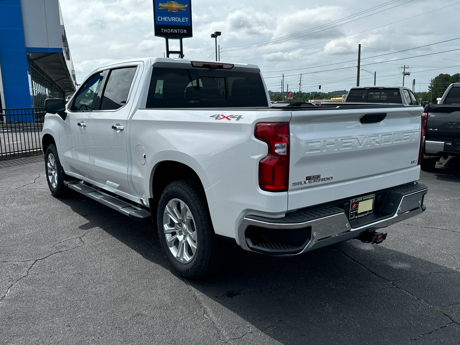 2024 Chevrolet Silverado 1500 LTZ 8