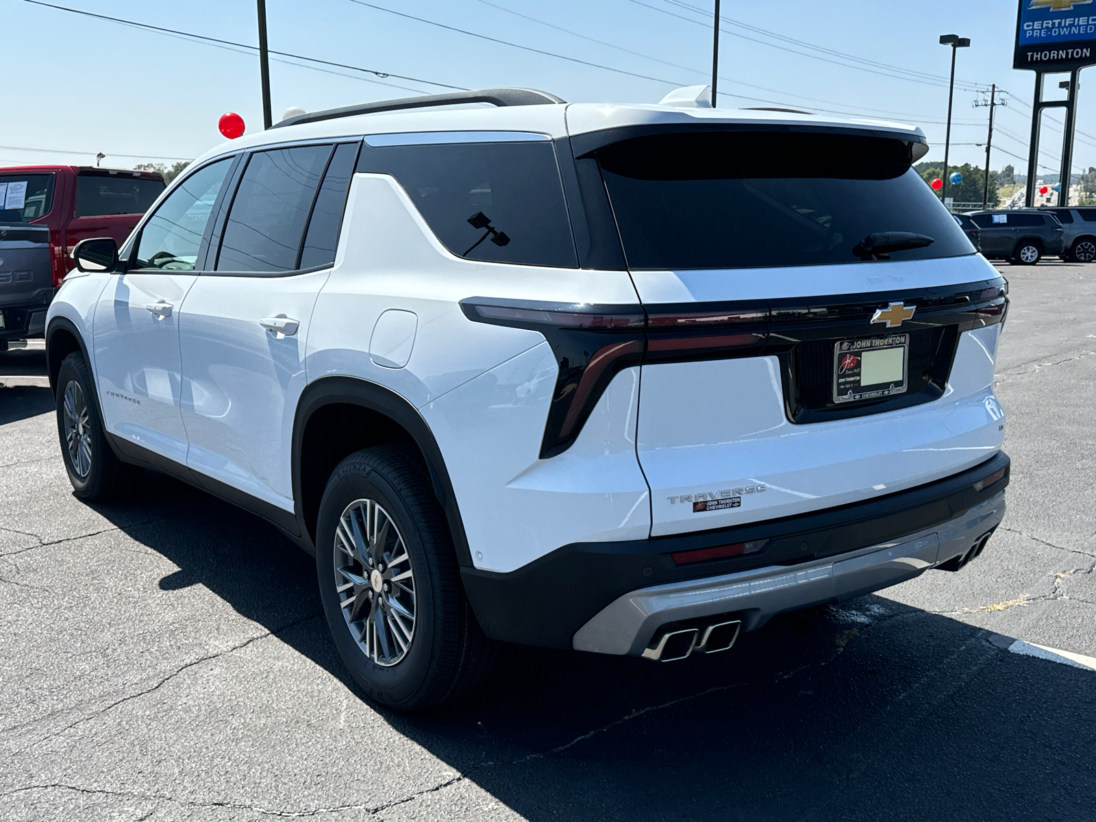 2024 Chevrolet Traverse LT 8