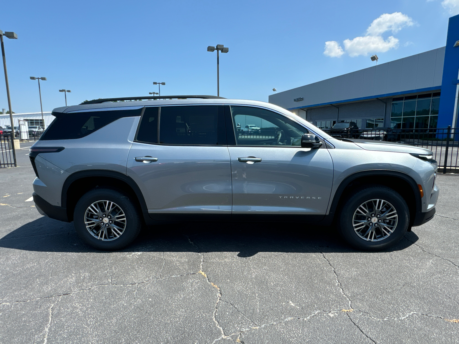 2024 Chevrolet Traverse LT 5