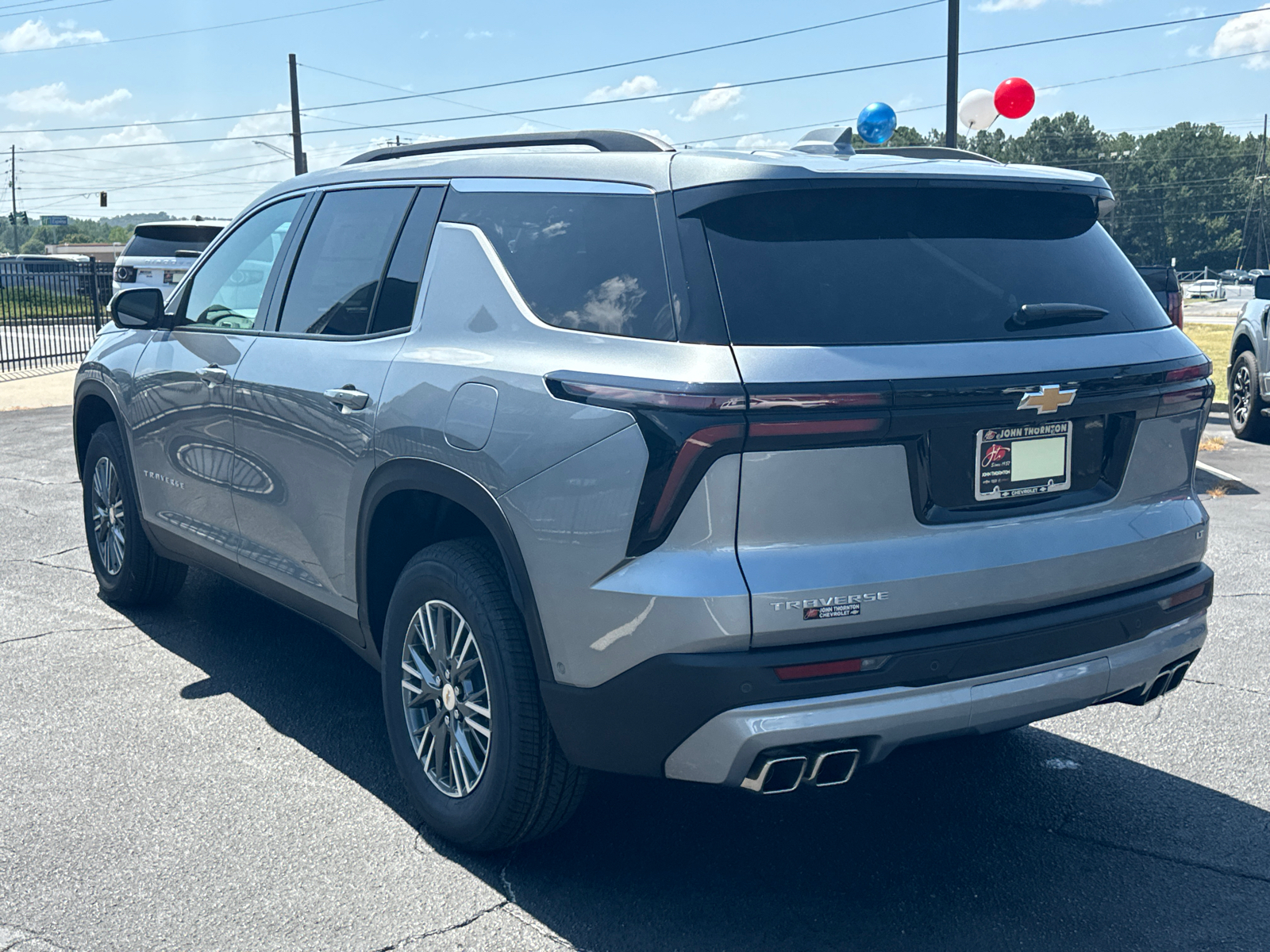 2024 Chevrolet Traverse LT 8