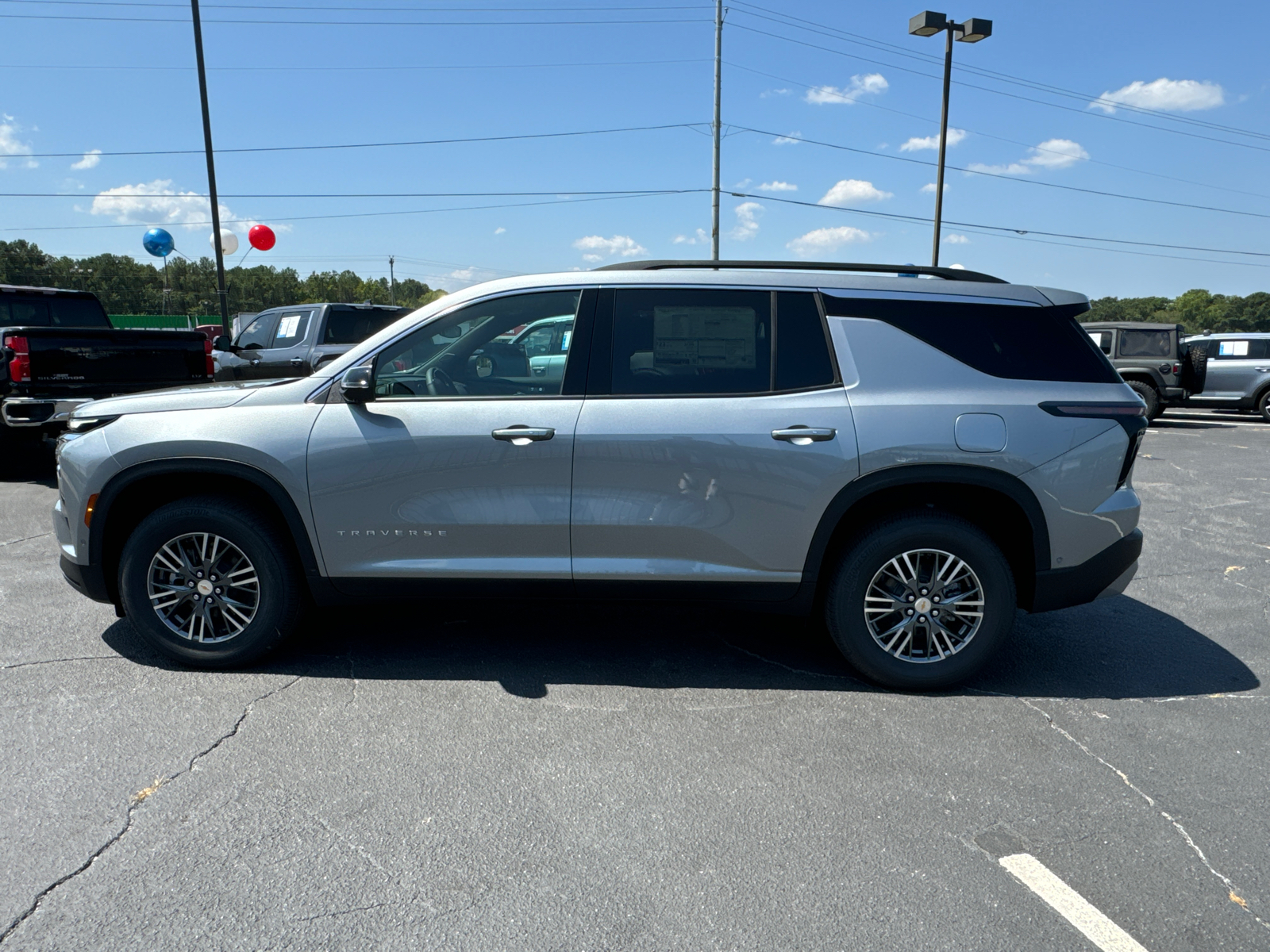 2024 Chevrolet Traverse LT 9