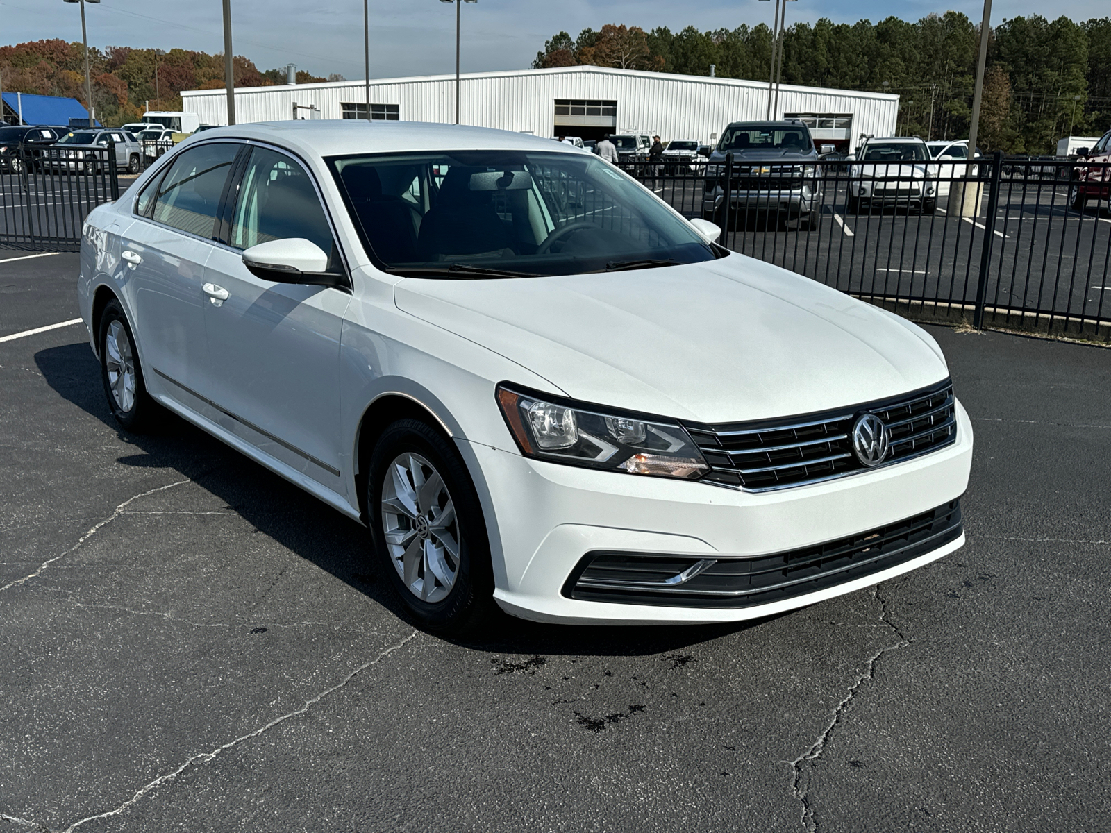 2017 Volkswagen Passat 1.8T S 4