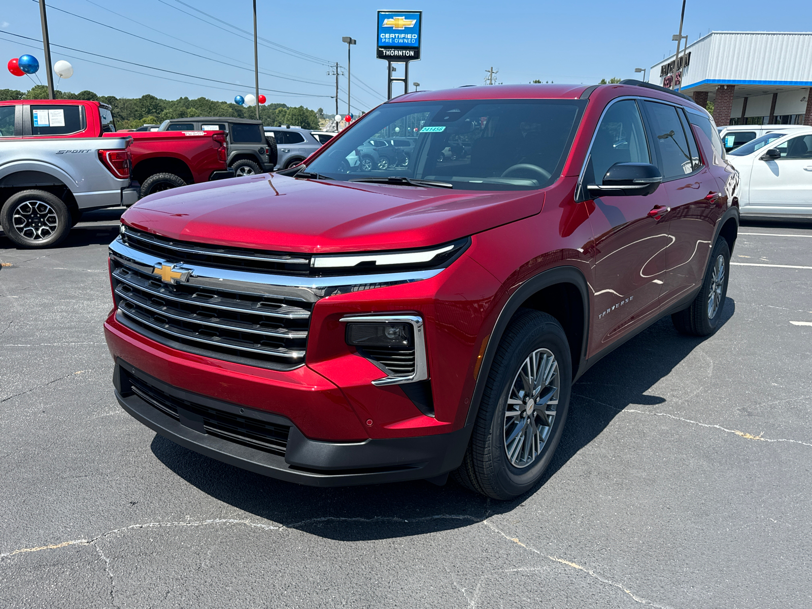 2024 Chevrolet Traverse LT 2