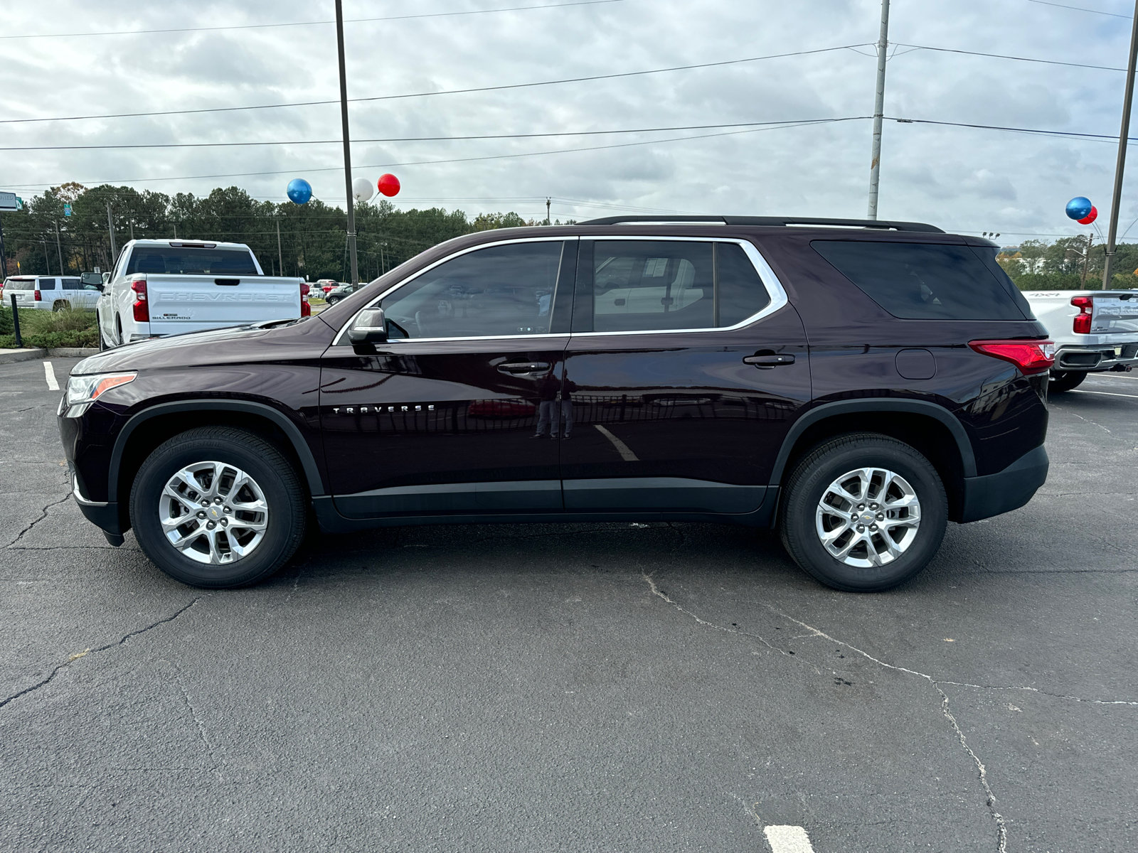 2021 Chevrolet Traverse LT 9