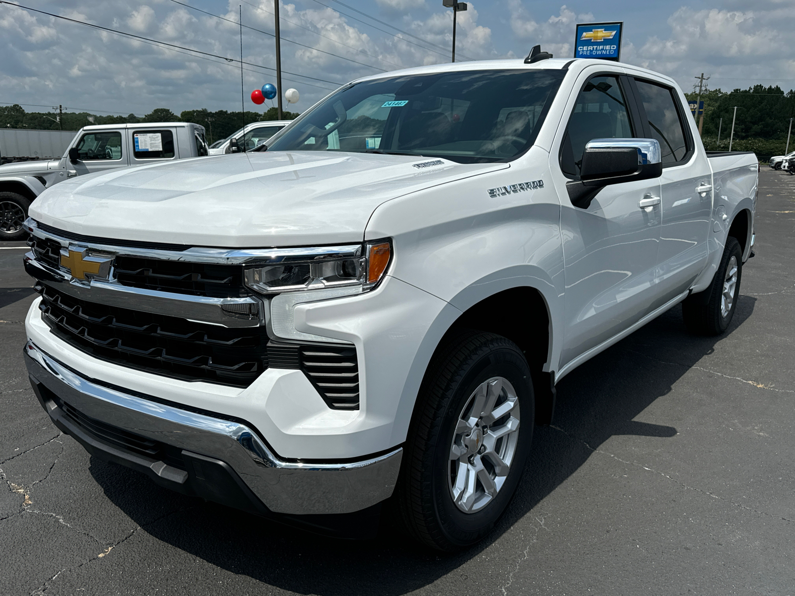 2024 Chevrolet Silverado 1500 LT 2