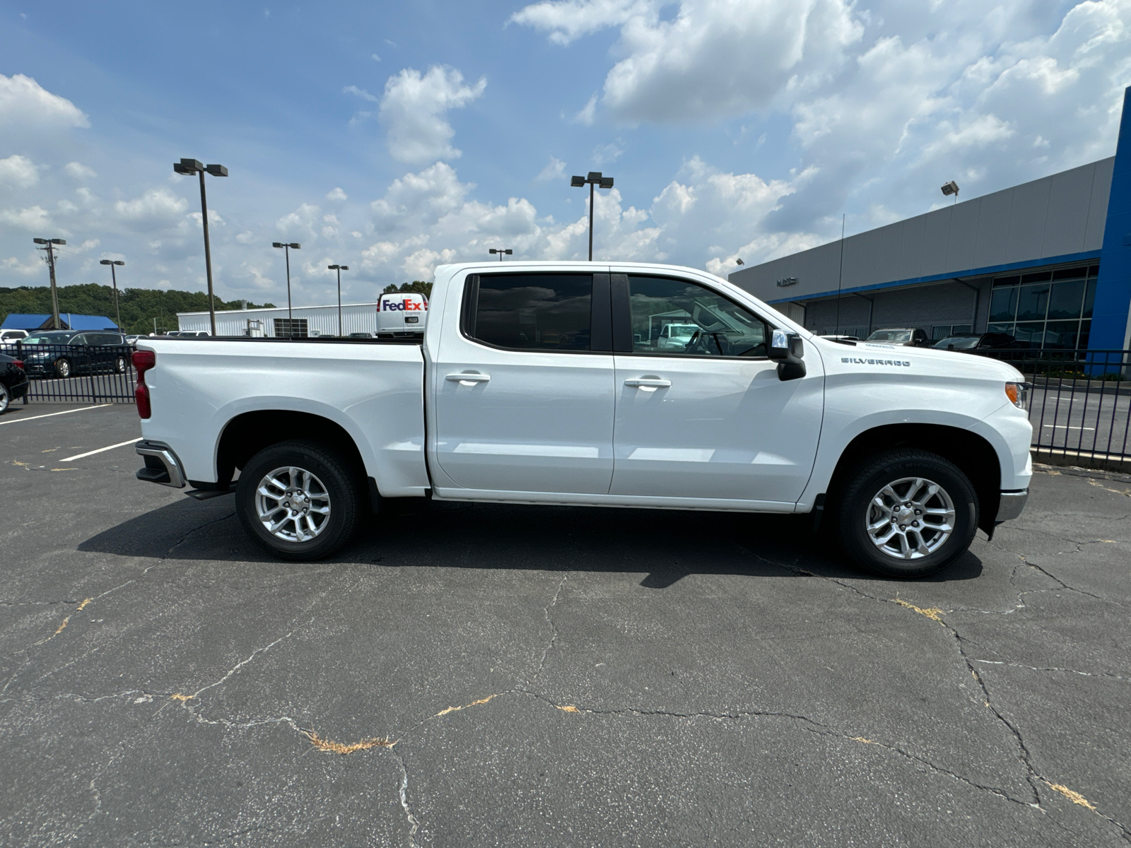 2024 Chevrolet Silverado 1500 LT 5