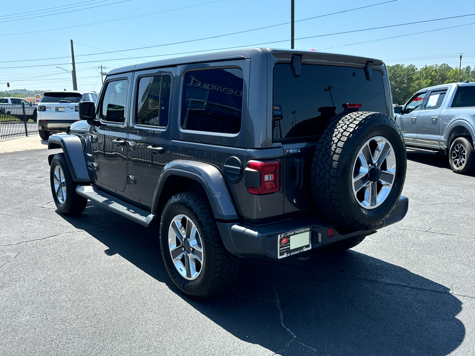 2020 Jeep Wrangler Unlimited Sahara 8