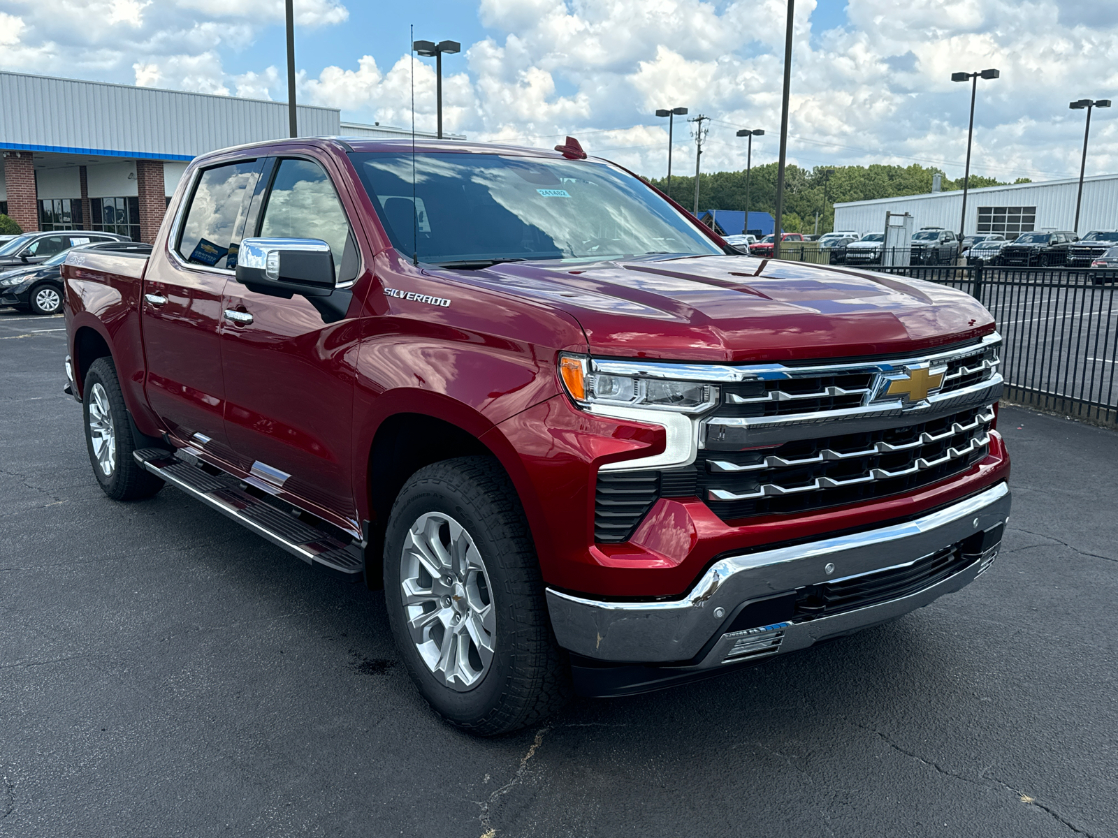 2024 Chevrolet Silverado 1500 LTZ 4