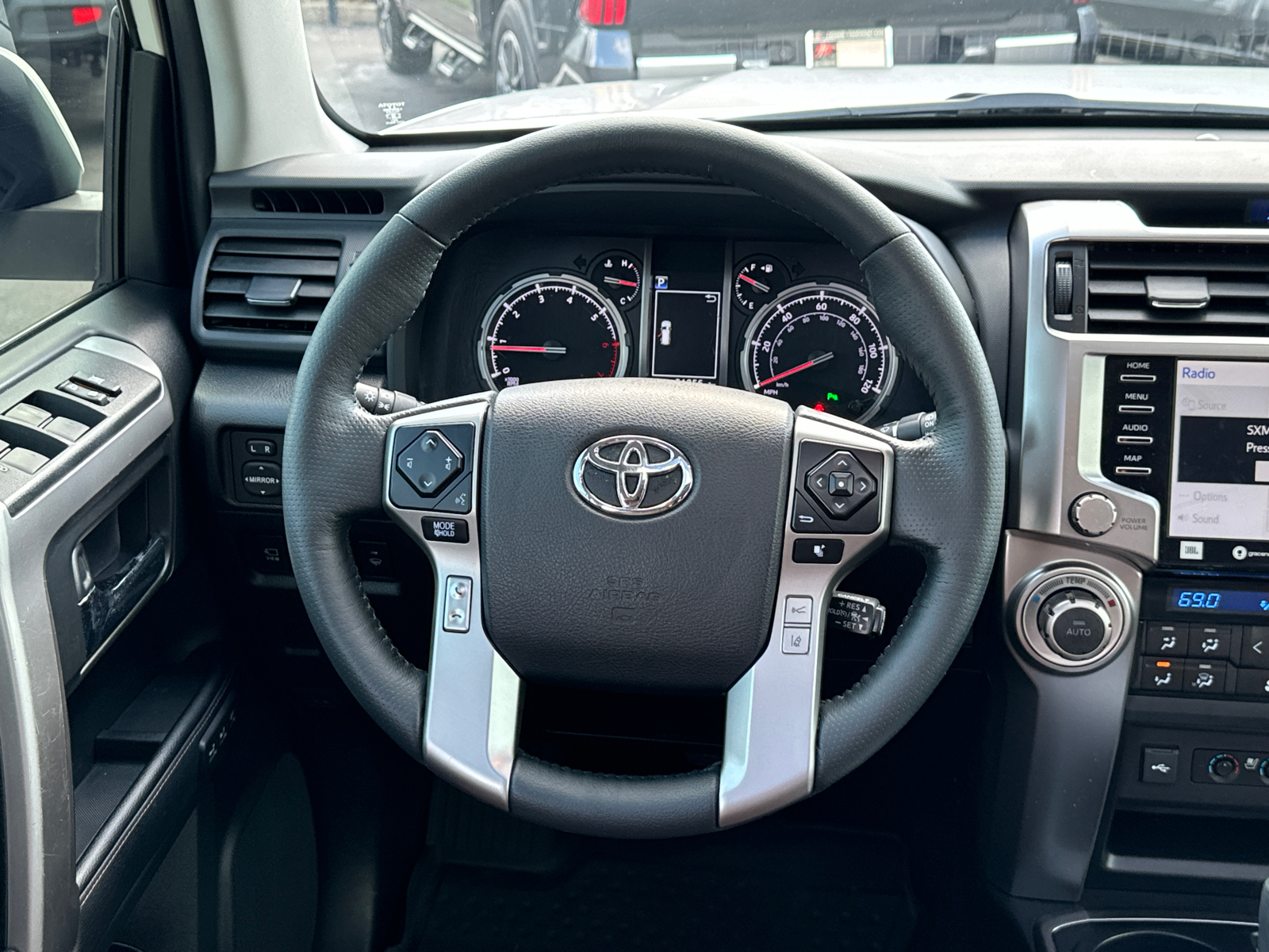 2023 Toyota 4Runner Limited 25