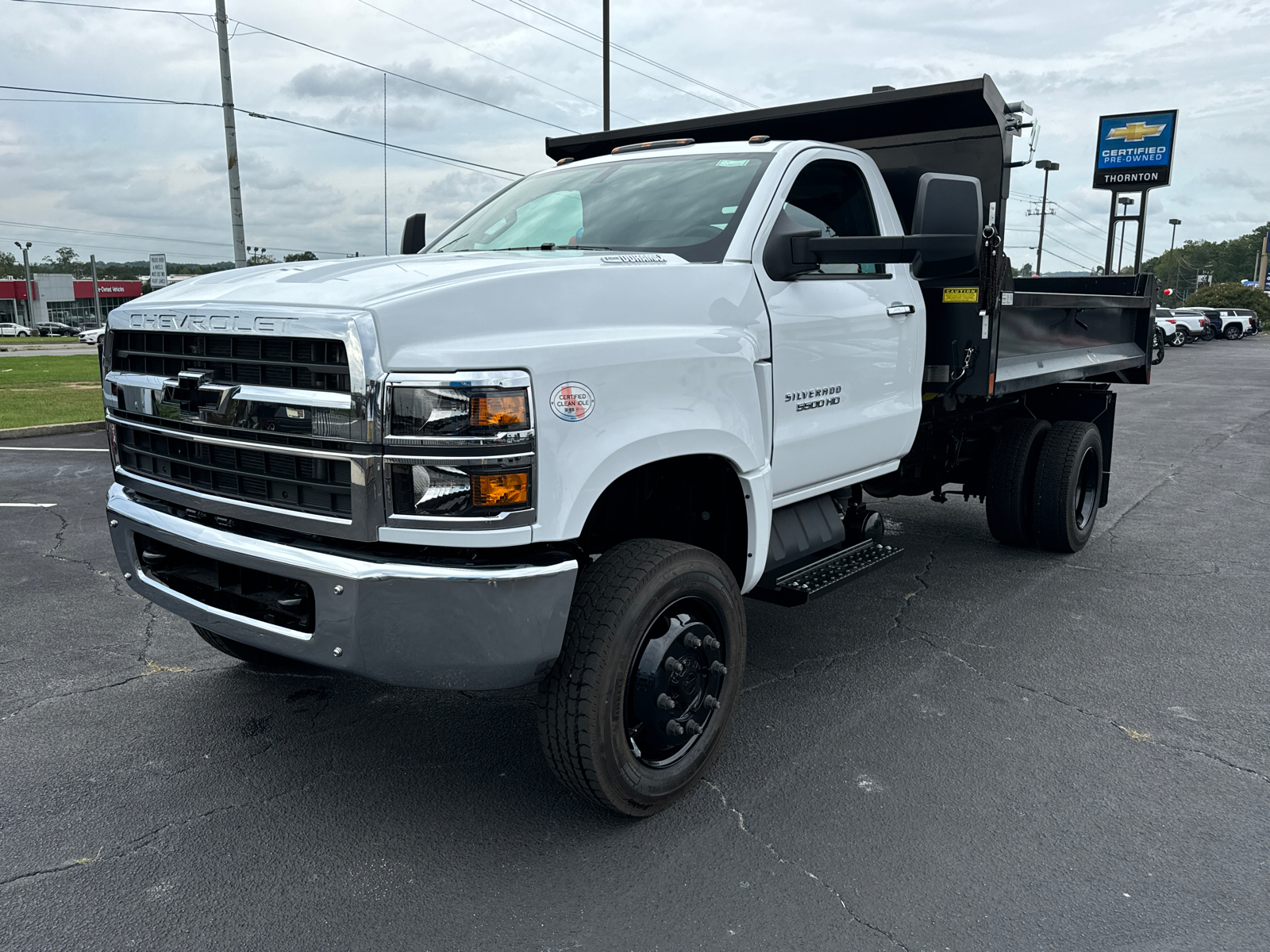 2024 Chevrolet Silverado 4500HD Work Truck 2