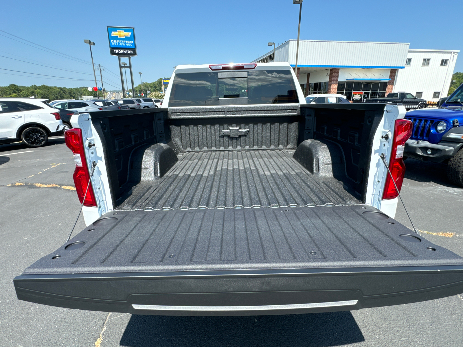 2024 Chevrolet Silverado 1500 RST 19