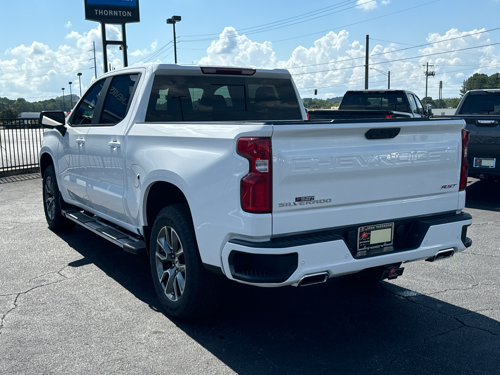 2024 Chevrolet Silverado 1500 RST 8