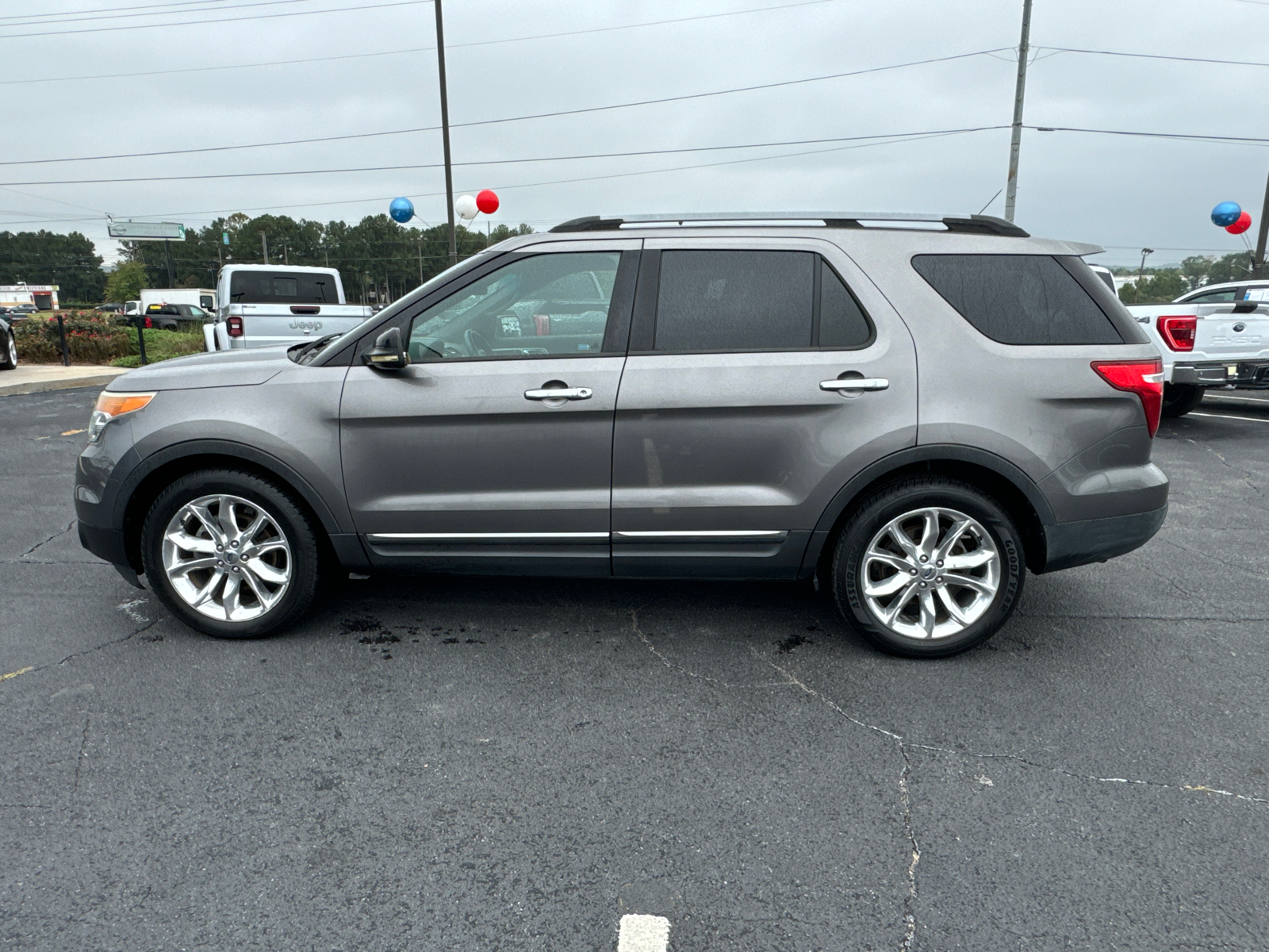 2011 Ford Explorer XLT 10