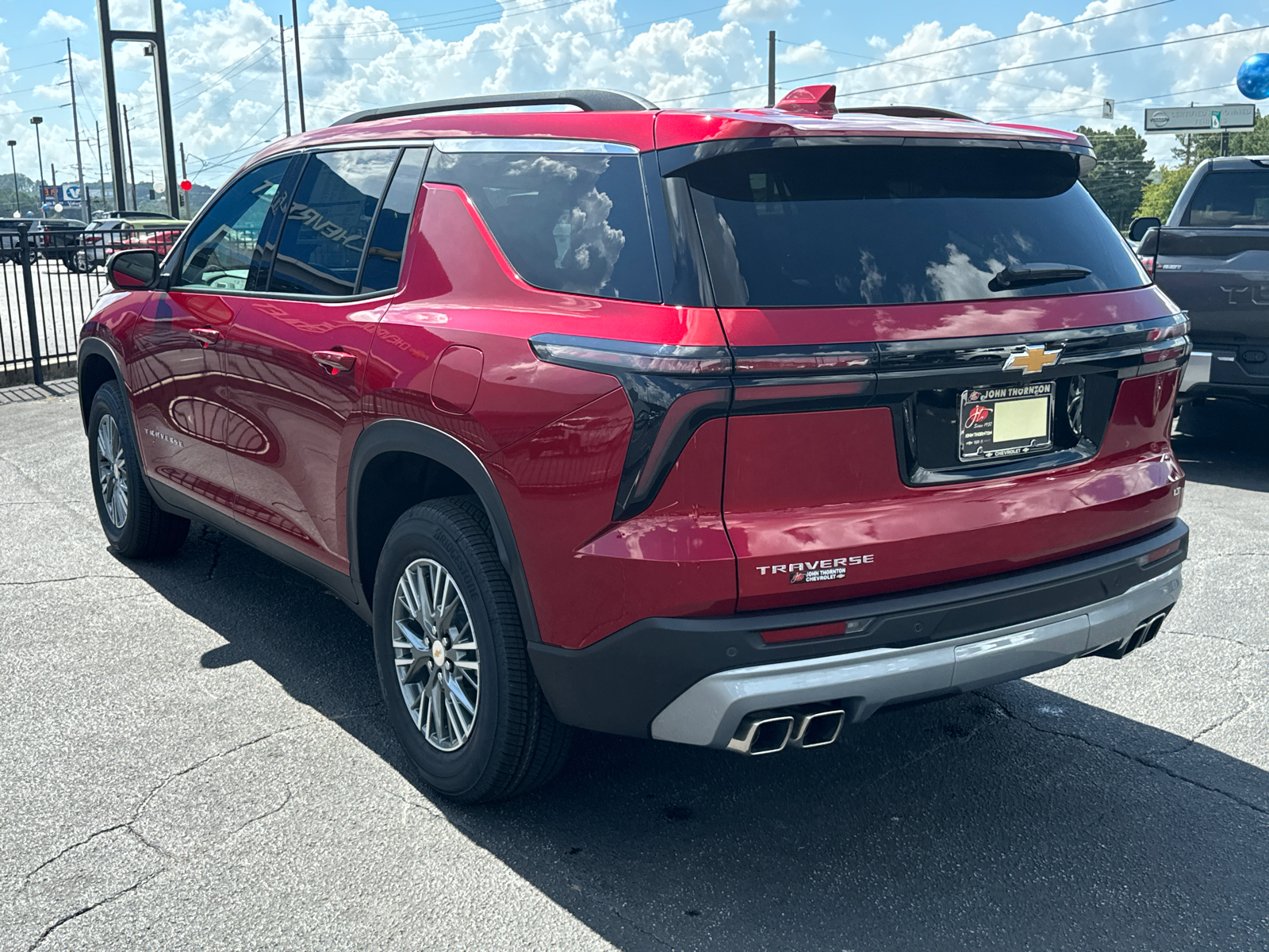 2024 Chevrolet Traverse LT 8