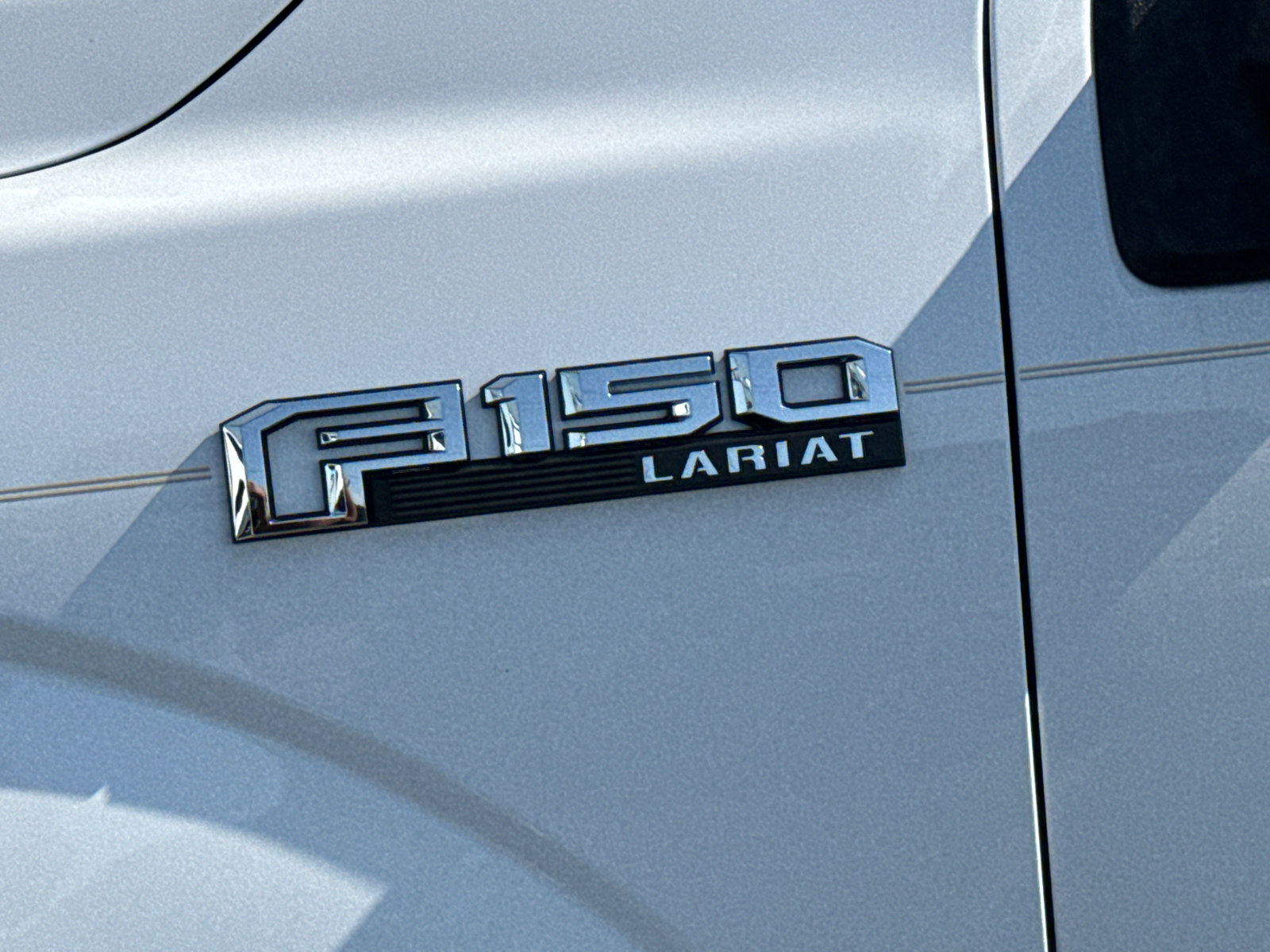 2018 Ford F-150 Lariat 13