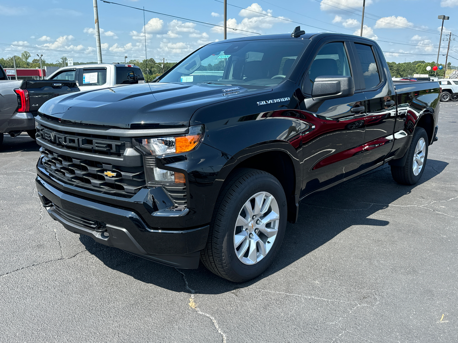 2024 Chevrolet Silverado 1500 Custom 3