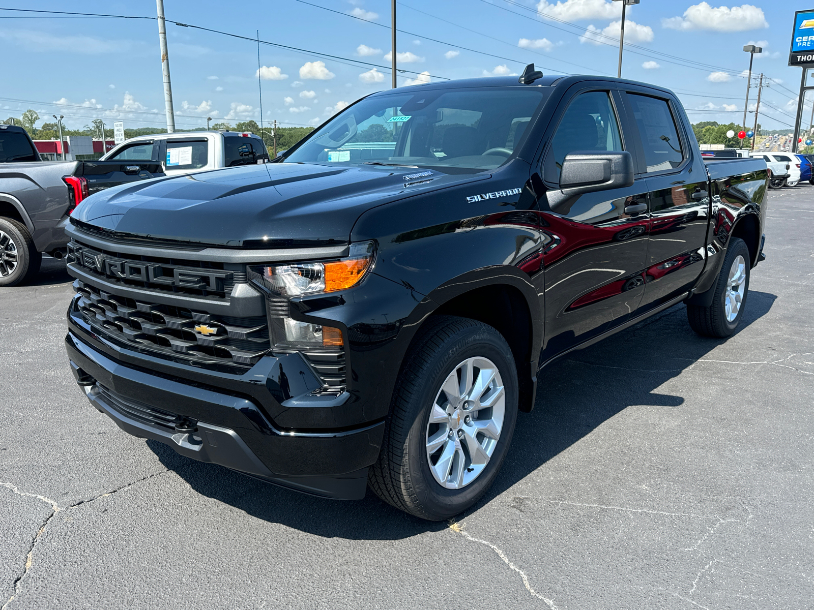 2024 Chevrolet Silverado 1500 Custom 3