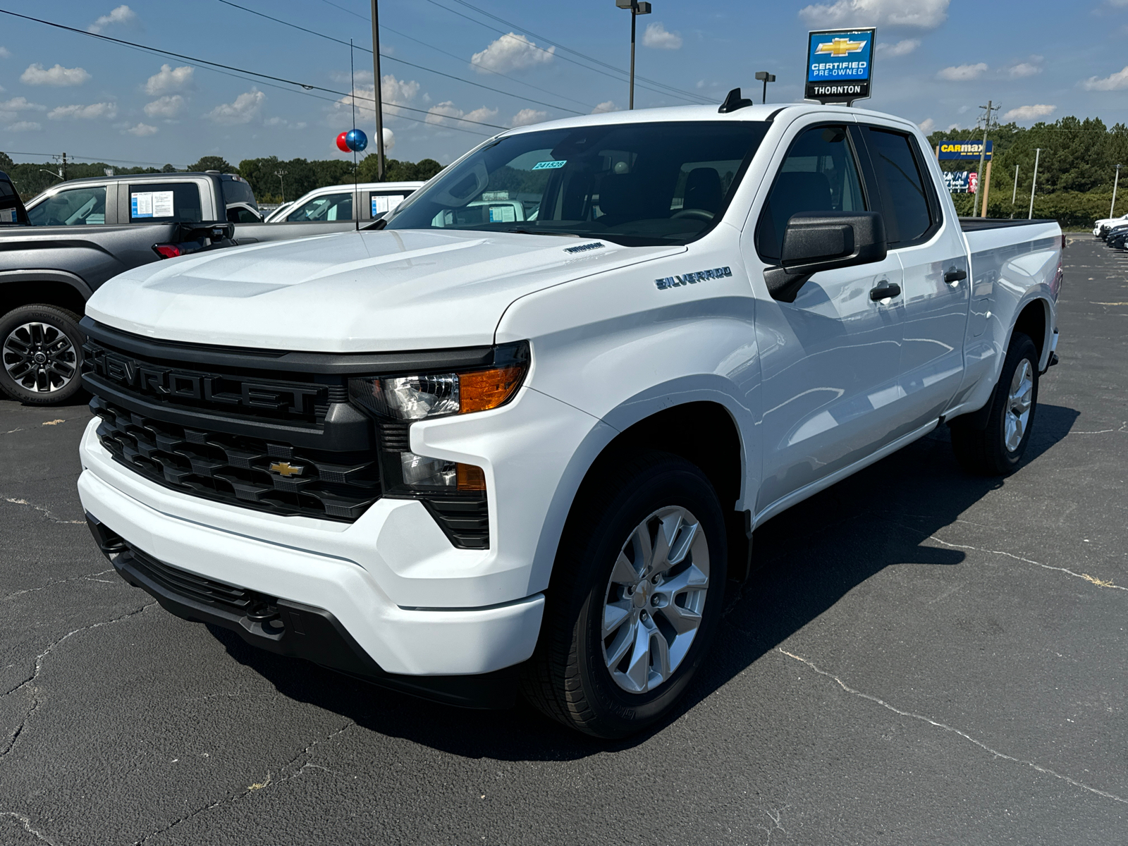 2024 Chevrolet Silverado 1500 Custom 2