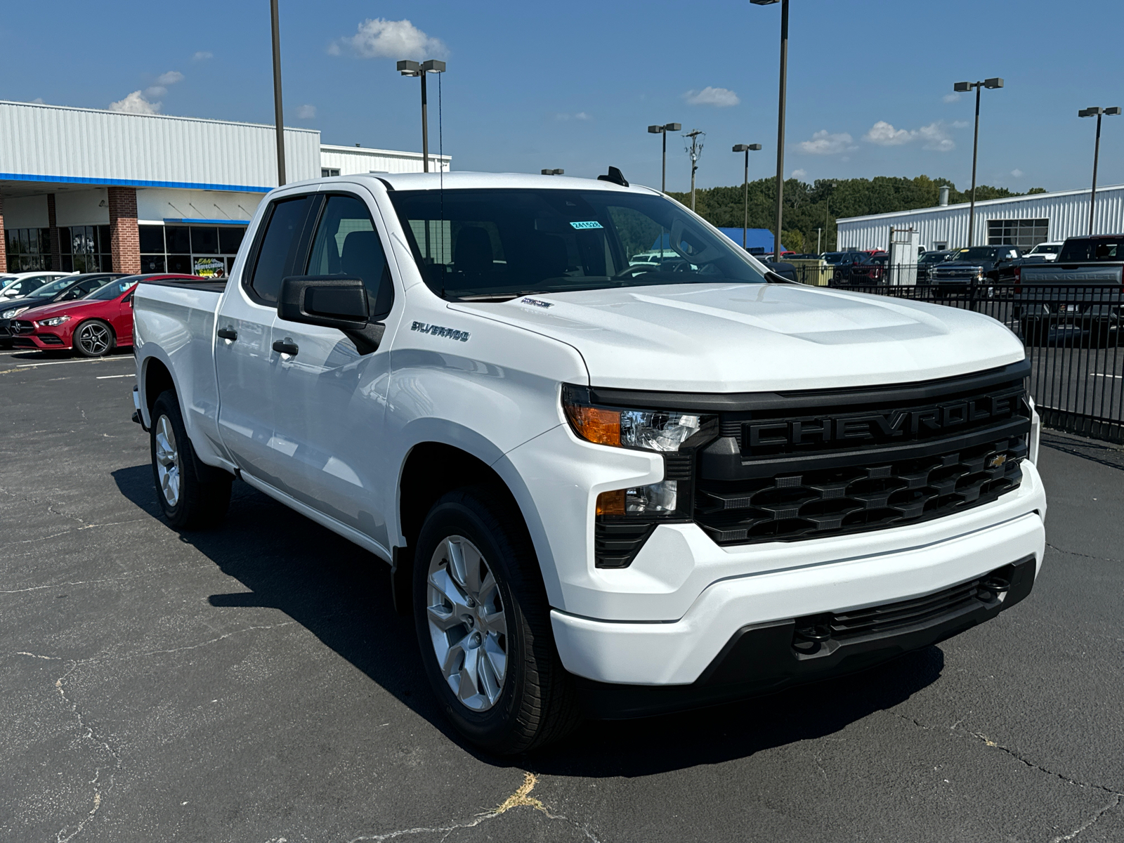 2024 Chevrolet Silverado 1500 Custom 4