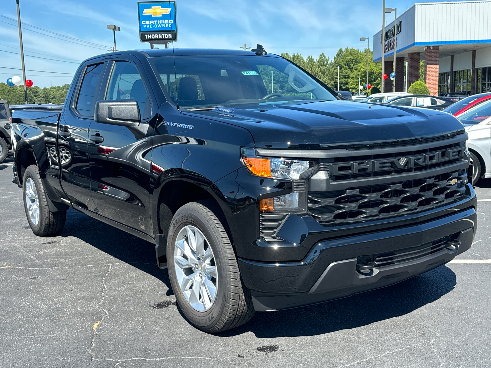 2024 Chevrolet Silverado 1500 Custom 4