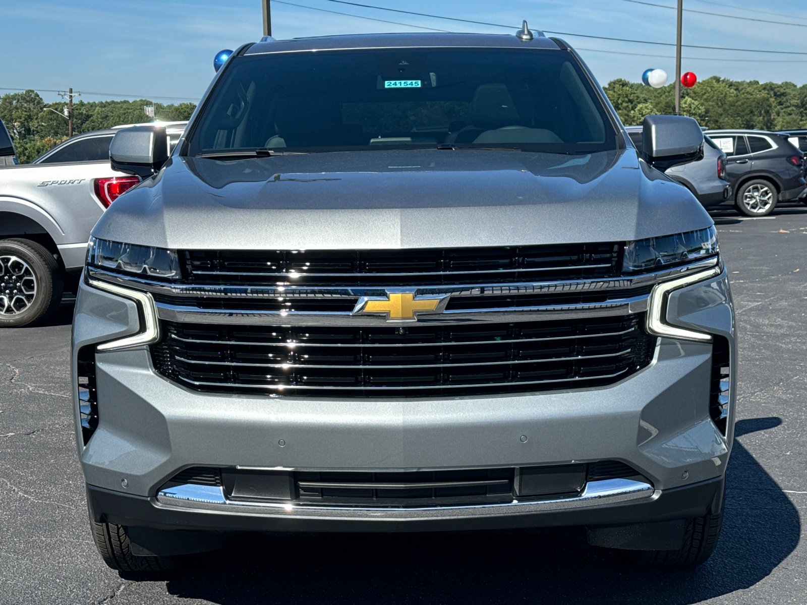 2024 Chevrolet Suburban LT 3