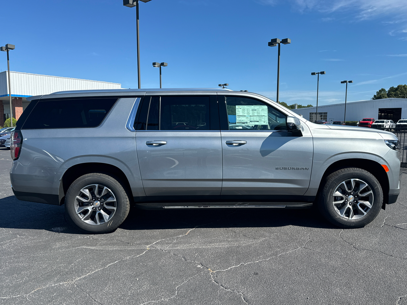 2024 Chevrolet Suburban LT 5