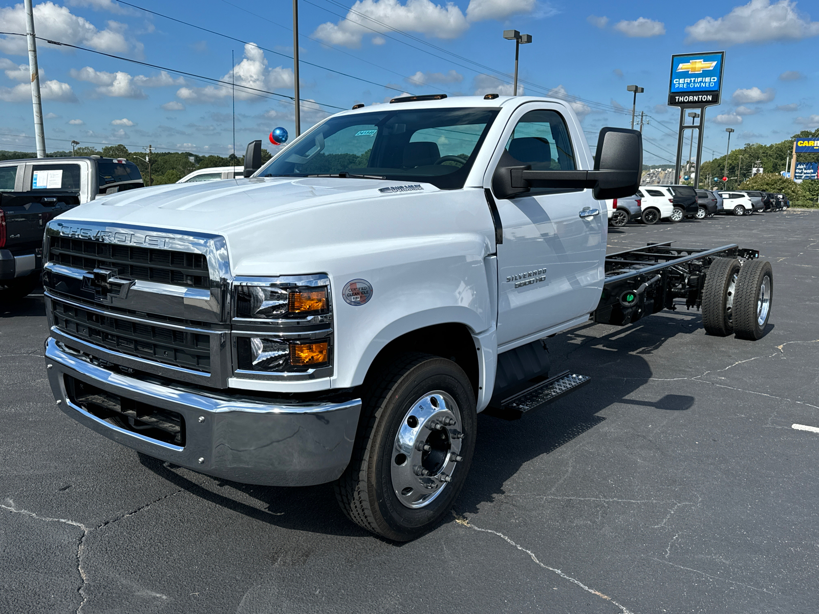 2024 Chevrolet Silverado 4500HD Work Truck 2