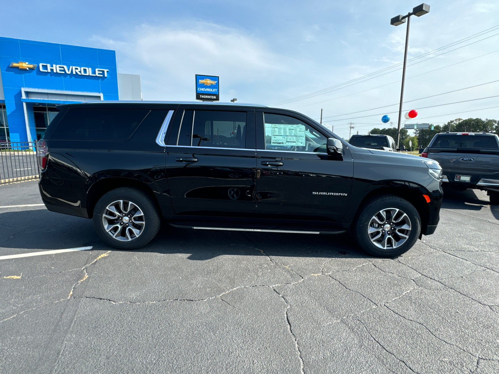 2024 Chevrolet Suburban LT 5