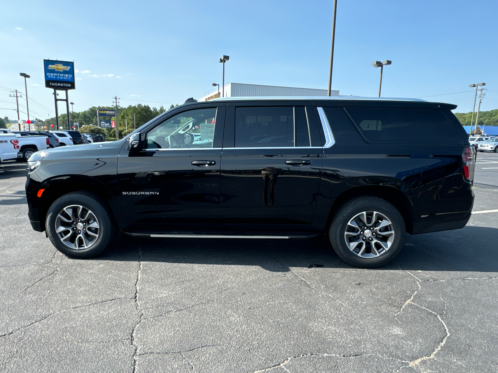 2024 Chevrolet Suburban LT 9