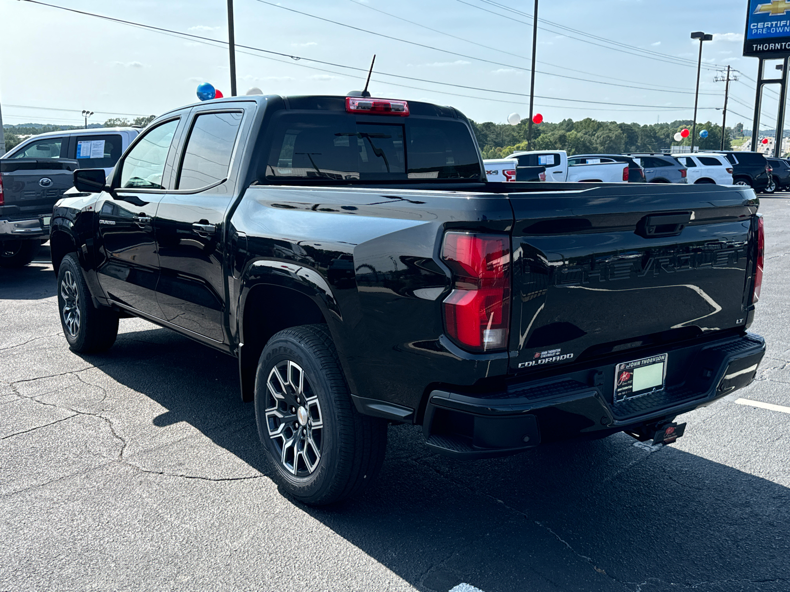 2024 Chevrolet Colorado LT 8