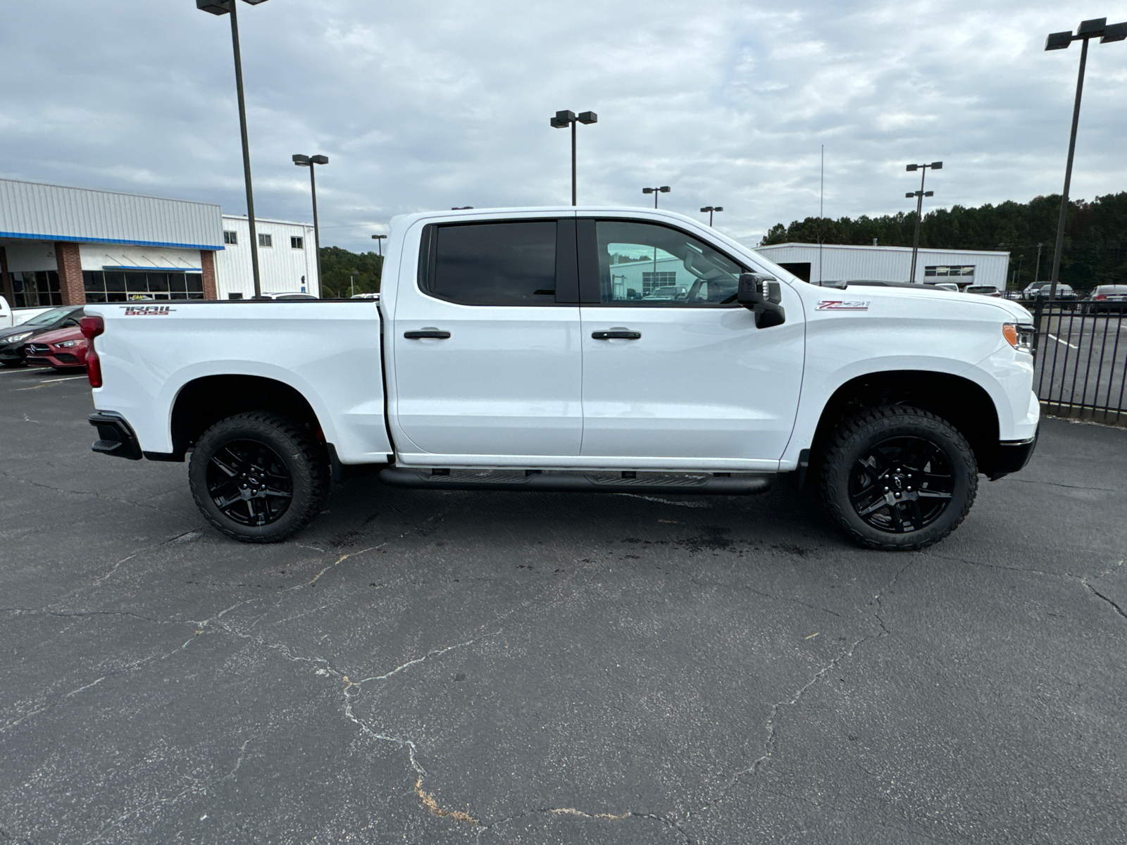 2024 Chevrolet Silverado 1500 LT Trail Boss 5