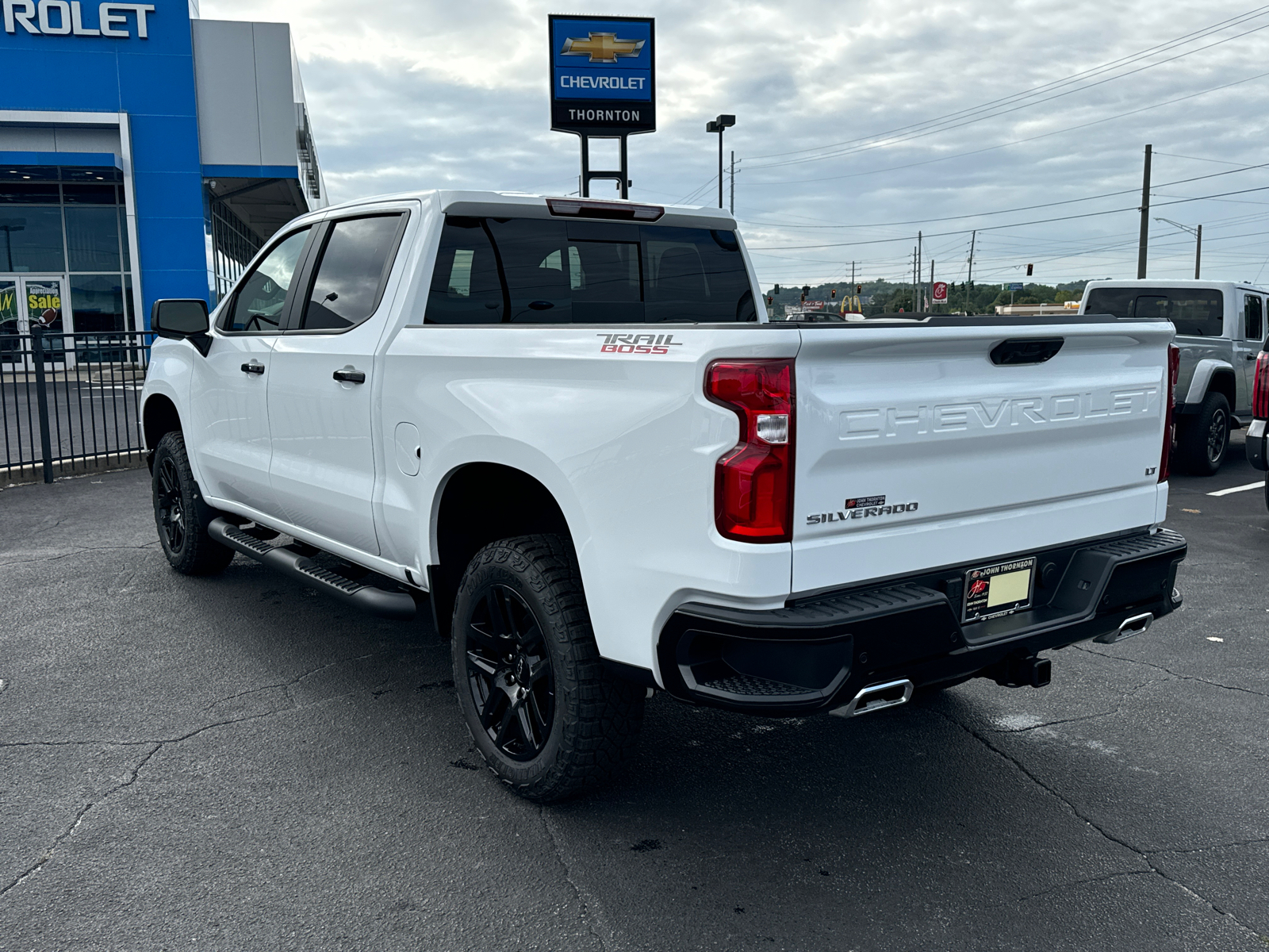 2024 Chevrolet Silverado 1500 LT Trail Boss 8